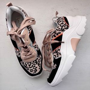 NWOT Lulus Cheetah Print Sneakers